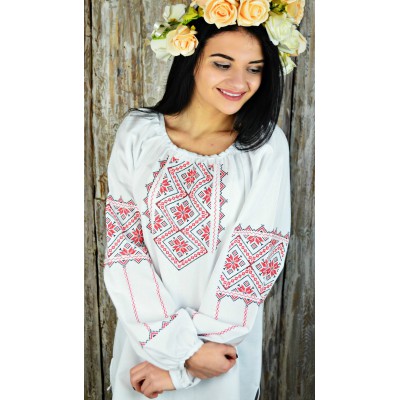 Embroidered blouse "Ukrainian Style Red"
